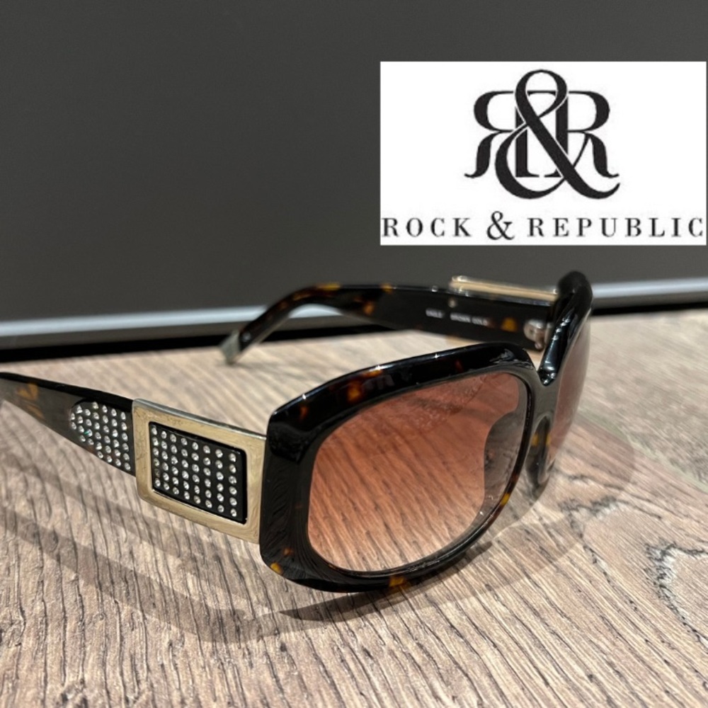 Rock & Republic Vintage Sunglasses - MADE IN JAPAN 😍